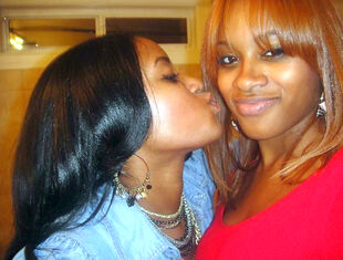 ebony girls kissing