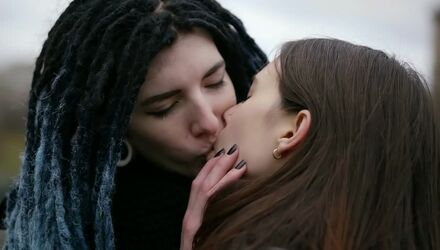 bisexual and lesbian teen. Photo #3