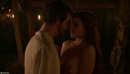 margaery tyrell topless. Photo #2