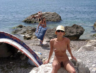 beach nude pussy. Photo #2