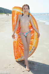 girls in bikinis on the beach. Photo #4