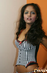 sexy indian teen girl. Photo #2