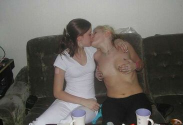 free ebony amateur lesbian porn. Photo #5