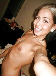 tiny teen nude selfie. Photo #1