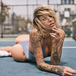 pictures of tina louise. Photo #1