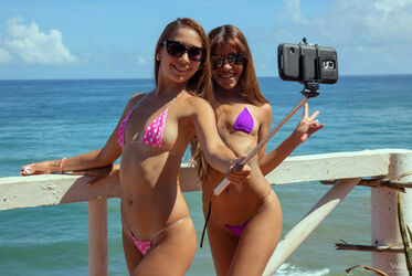 sexy bikini girls videos. Photo #3