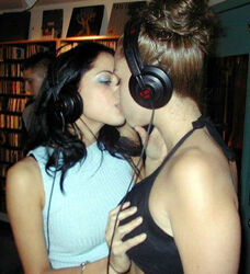 lesbians at party. Photo #4