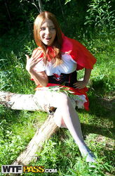 little red riding hood erotica. Photo #2
