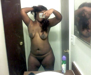 hot naked mature females. Photo #4