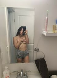 mirror selfie nude. Photo #5