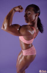 black muscle girl. Photo #5